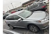$15998 : Mitsubishi Outlander 2020 AW thumbnail