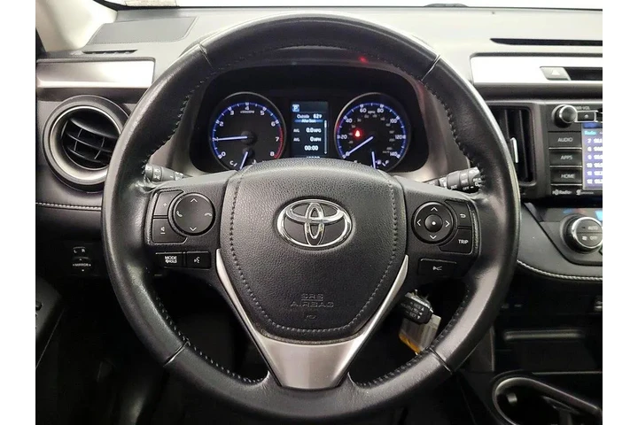 $23998 : Toyota RAV4 2017 AWD XLE 4dr image 10