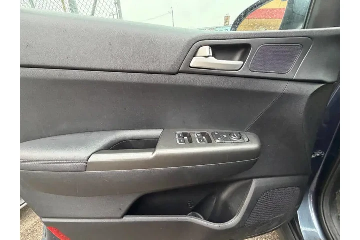 $14995 : 2020 Sportage LX image 10