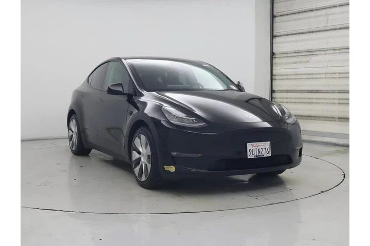 $27998 : Tesla Model Y 2021 AWD Long image 1