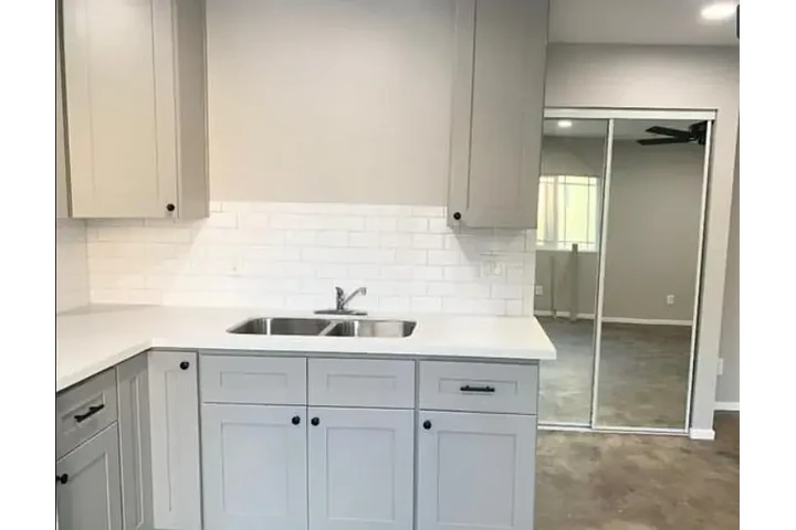 $1100 : Ayuntamiento de Norwalk cerca image 2