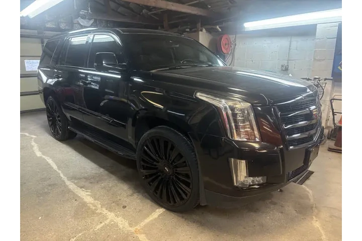 $20995 : 2016 Escalade Luxury Collecti image 4
