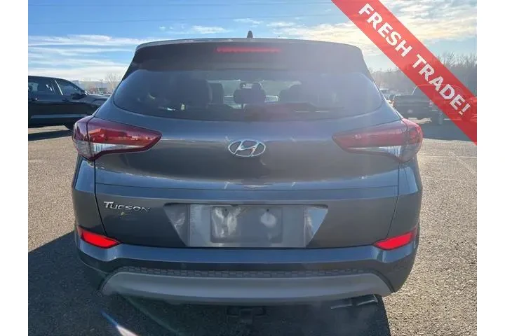 $12874 : Hyundai TUCSON 2018 Value 4d image 3