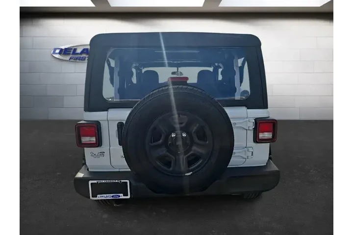 $27451 : Jeep Wrangler 2022 4x4 Sport image 4