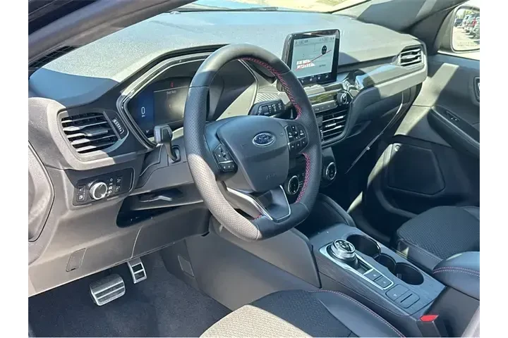 $26500 : Ford Escape Hybrid 2024 ST-L image 7