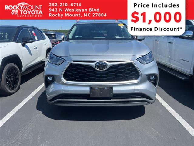 $30990 : PRE-OWNED 2020 TOYOTA HIGHLAN image 3