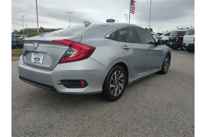 $13495 : Honda Civic 2018 EX 4dr Seda image 4