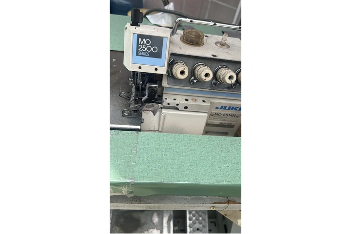 $1800 : Máquinas de coser image 3