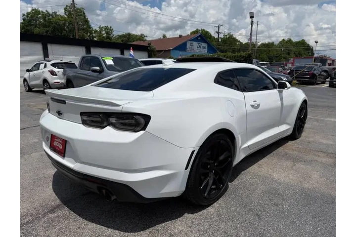 $27495 : 2023 Camaro LT image 8