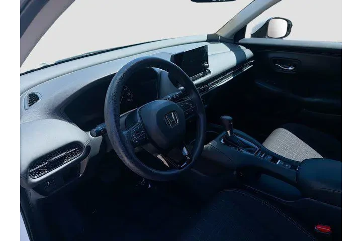 $20374 : Honda HR-V 2023 LX 4dr Cross image 7