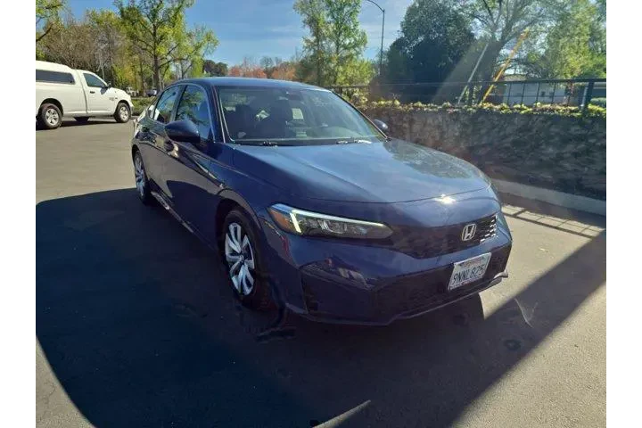 $22995 : Honda Civic 2025 LX 4dr Seda image 1