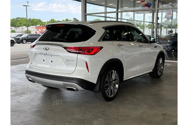 $34398 : INFINITI QX50 2023 AWD Senso image 9
