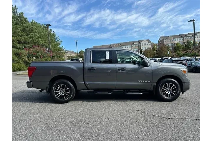 $29998 : Nissan Titan 2022 4x2 SV 4dr image 8