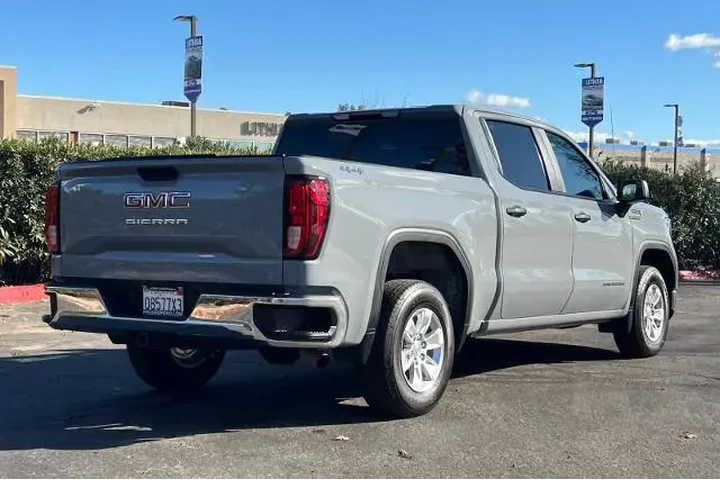$37532 : GMC Sierra 1500 2024 4x4 Pro image 2