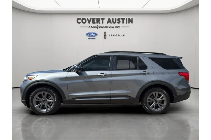 $32551 : Ford Explorer 2023 XLT 4dr S image 2
