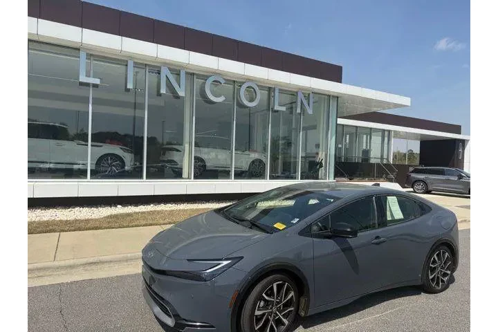 $32421 : Toyota Prius Prime 2024 SE 4 image 1