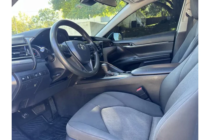 $17999 : 2020 Camry LE image 10