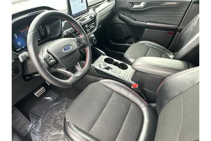 $19990 : Ford Escape 2023 ST-Line 4dr image 10