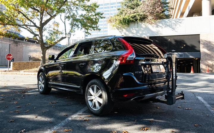 $13000 : 2016 VOLVO XC60 image 6