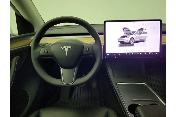 $33998 : Tesla Model Y 2023 AWD Long image 10