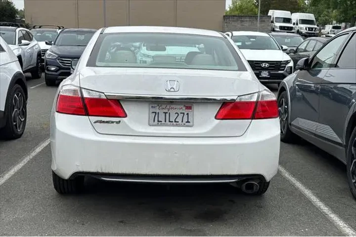 $14990 : Honda Accord 2015 LX 4dr Sed image 6