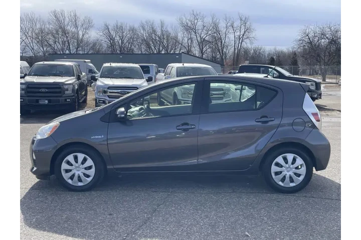 $12974 : 2012 Prius c Two image 9