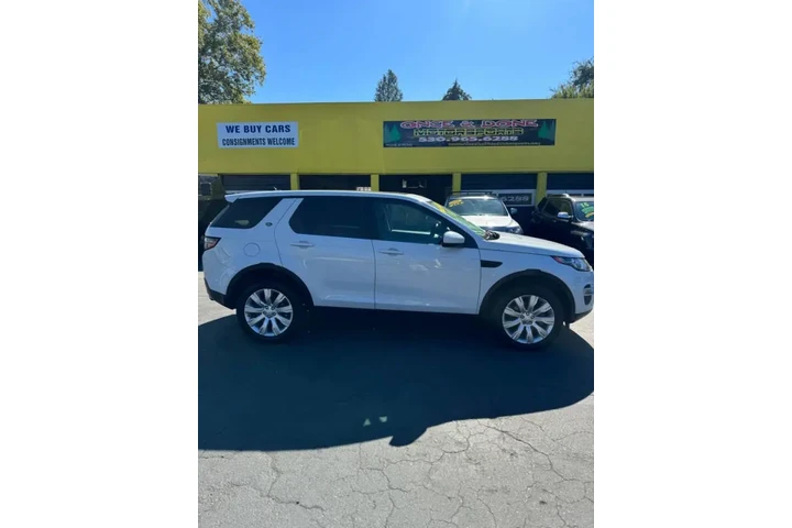 $12395 : 2016 Land Rover Discovery Spo image 10