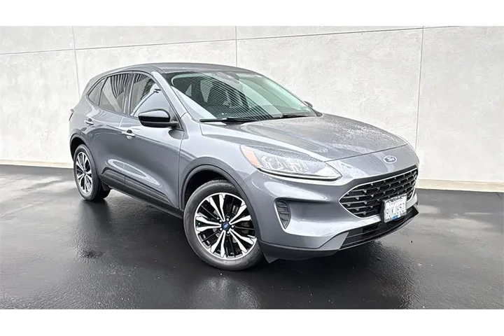 $27855 : Ford Escape 2022 SE 4dr SUV image 1