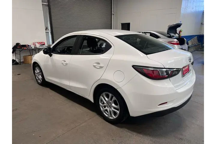 $14922 : Toyota Yaris iA 2017 4dr Sed image 5