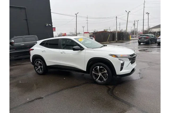 $23980 : Chevrolet Trax 2025 RS 4dr C image 3