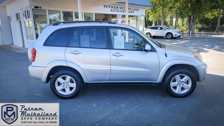 2004 RAV4 Base 4WD image 2