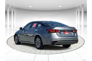 $17296 : Nissan Altima 2023 2.5 SV 4d thumbnail
