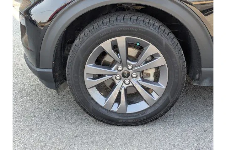 $27397 : Ford Explorer 2022 AWD XLT 4 image 10