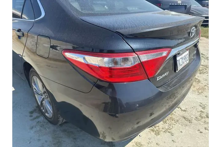 $13299 : Toyota Camry 2015 SE 4dr Sed image 9