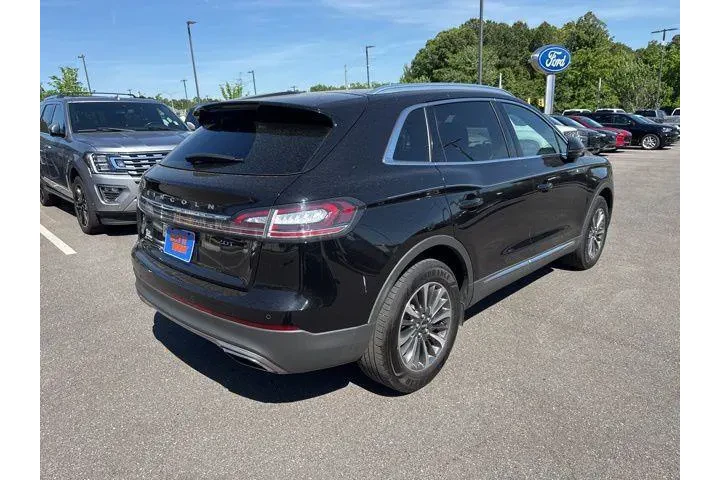 $18499 : Lincoln Nautilus 2020 4dr St image 6