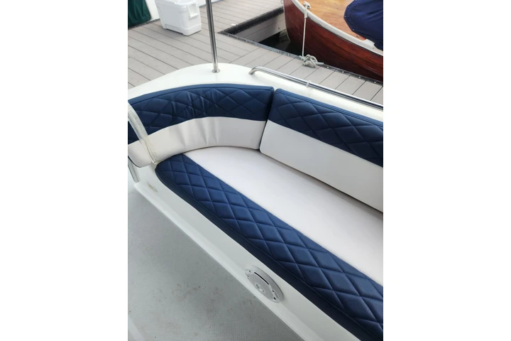 Tapicero (Canoga Park) image 7