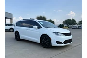2018 Pacifica Limited en Plano
