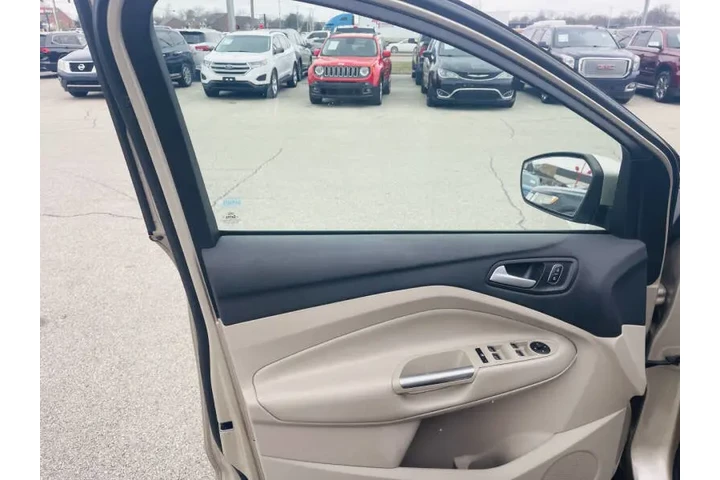 $8450 : 2017 Escape SE image 10