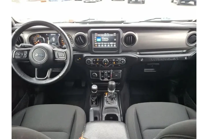 $26950 : Jeep Wrangler Unlimited 2021 image 10