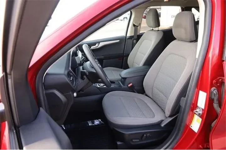 $16950 : Ford Escape 2020 SE 4dr SUV image 9