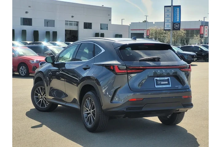 $37988 : Lexus NX 350 2022 AWD 4dr Cr image 7