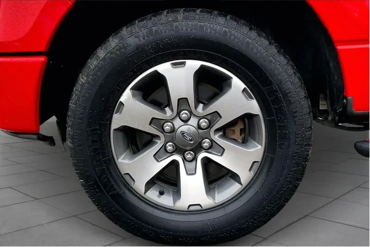 $11526 : Ford F-150 2012 4x2 STX 4dr image 9