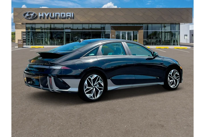 $27370 : Hyundai IONIQ 6 2024 SEL 4dr image 8