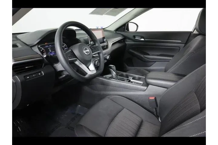 $25875 : Nissan Altima 2025 AWD 2.5 S image 9