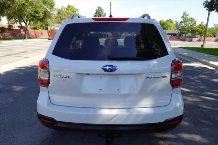 $9988 : 2014 Forester 2.5i Premium image 7