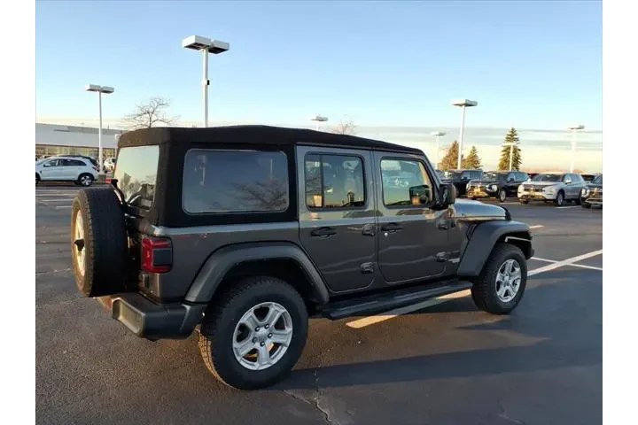 $27342 : Jeep Wrangler Unlimited 2021 image 6