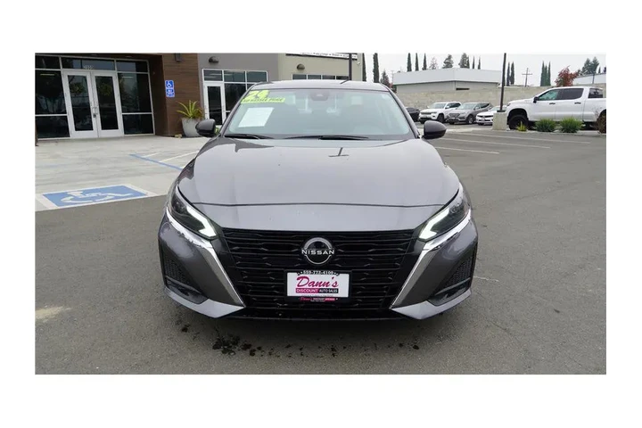 $19450 : 2024 Altima 2.5 SV image 2