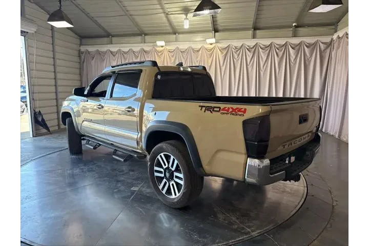 $24995 : Toyota Tacoma 2018 4x4 TRD P image 7