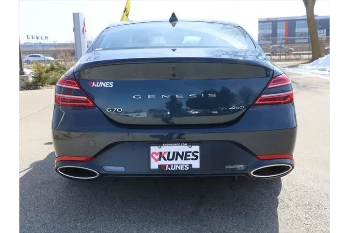 $29377 : Genesis G70 2025 2.5T Standa image 8