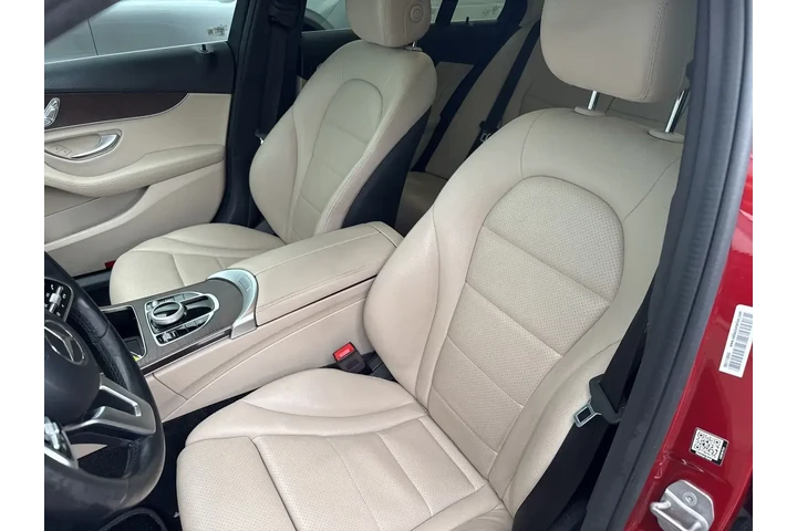 $18888 : Mercedes-Benz C-Class 2021 C image 9